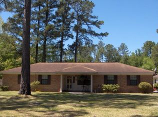 1556 Clarks Bluff Rd, Kingsland, GA 31548