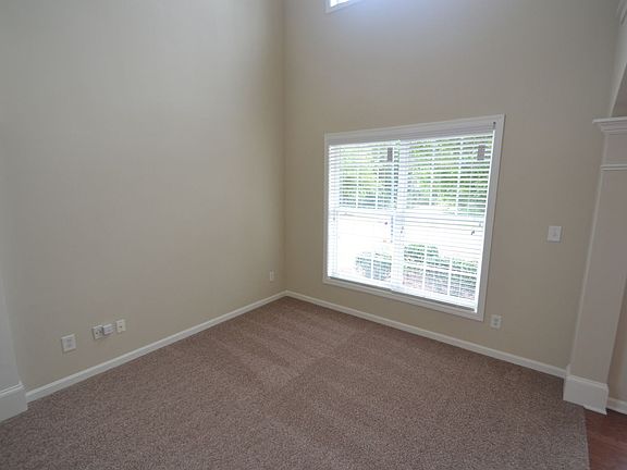 3rd image of 968 Harvest Brook Dr