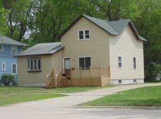 1506 Broadway St, Emmetsburg, IA 50536