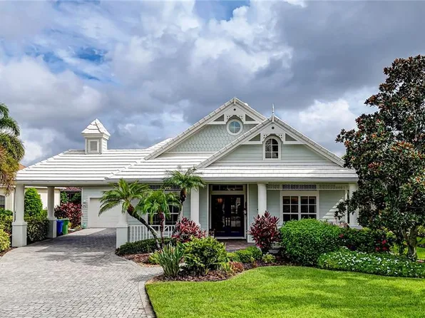 4709 Mainsail Dr, Bradenton, FL 34208