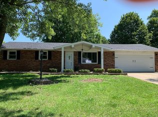 2400 N Old Towne Ln, Muncie, IN