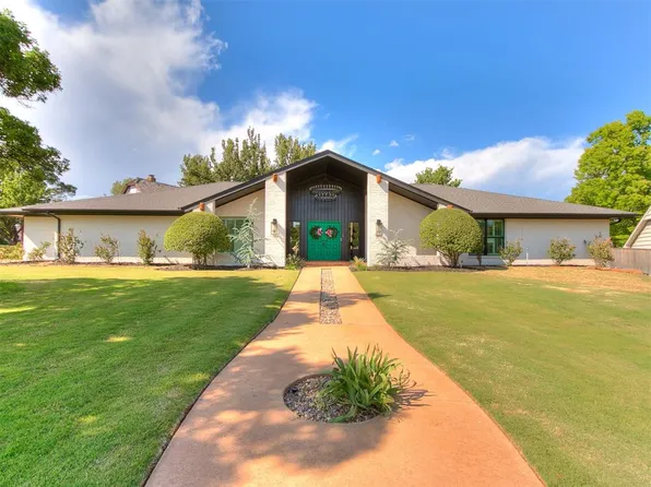 12108 S Quail Creek Rd, Oklahoma City, OK 73120