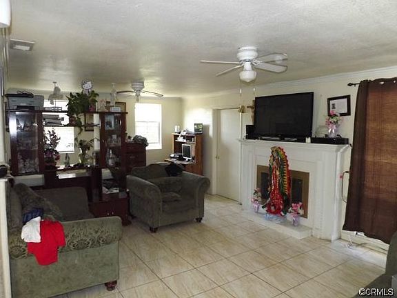 4th image of 9678 Cypress Ave