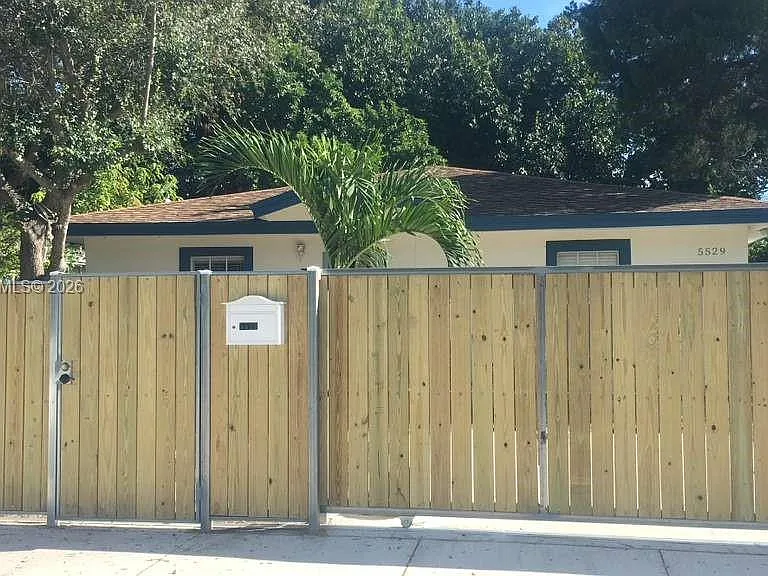 5529 NW 4th Ave #2 — Photo 2