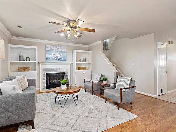 4th image of 1205 Villa Court