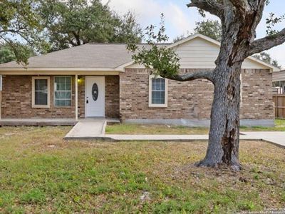 618 N Doughty, Rockport, TX, 78382