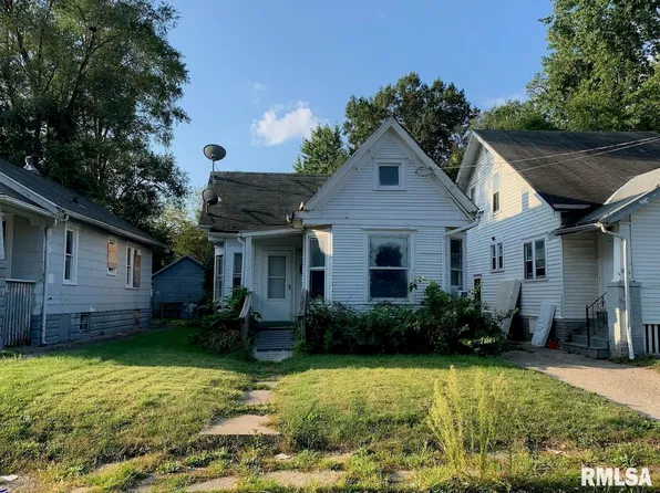 704 E Virginia Ave, Peoria, IL 61603