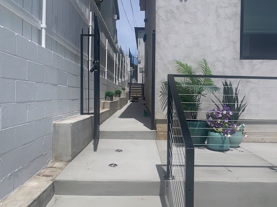 1st image of 2789 Market St