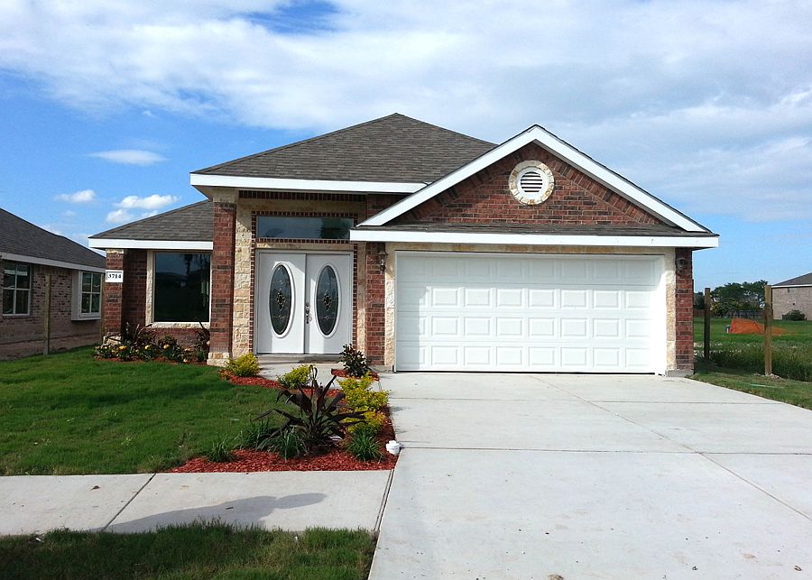 1st image of 3714 Oriole Dr