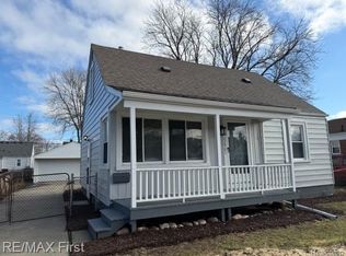 22921 Gaukler St, Saint Clair Shores, MI