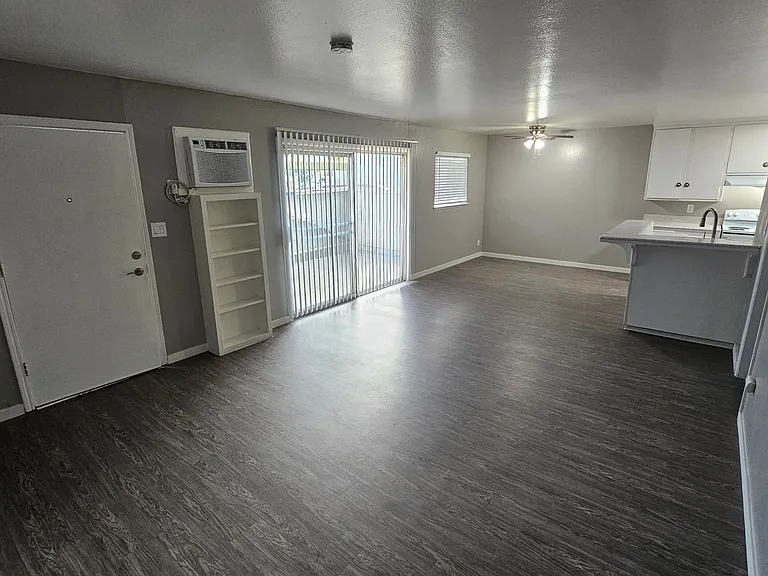 Arden Fair Apartments — Photo 38