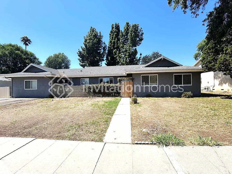 10147 Aldea Ave