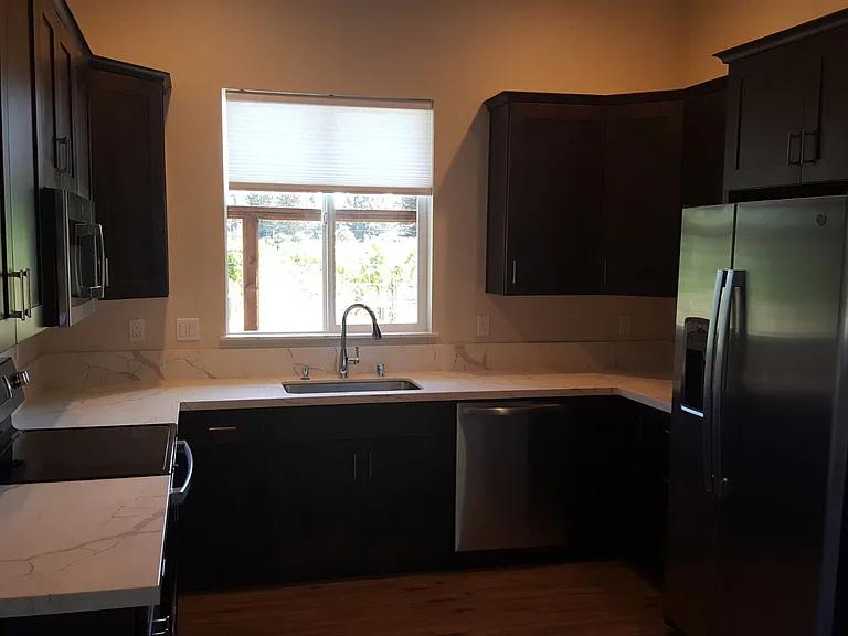 301 Mayfield Dr #309 — Photo 2