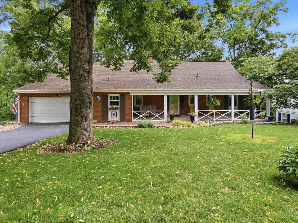 1st image of 480 Oakwood Dr