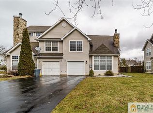 29 Haymarket Ct, East Windsor, NJ 08512