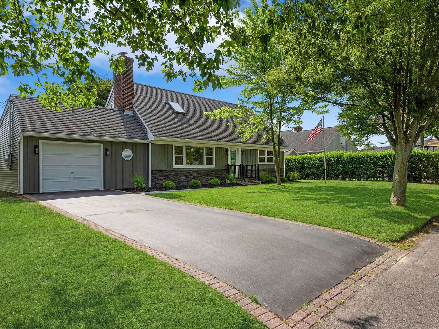 12 Bayview Road, Amityville, NY 11701 Zillow