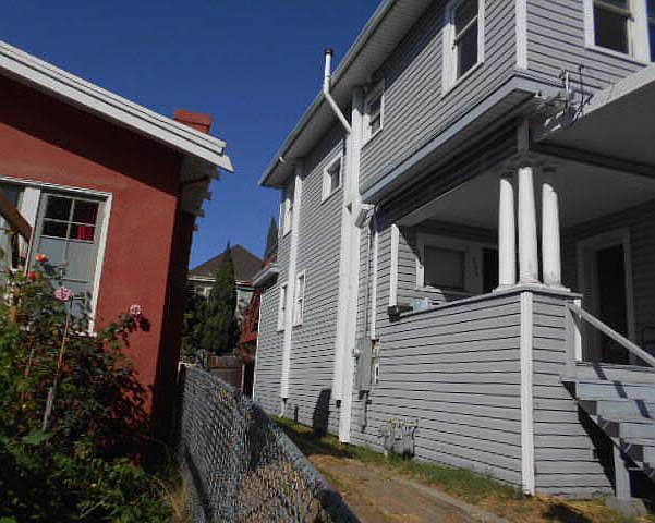 2nd image of 694 33rd St