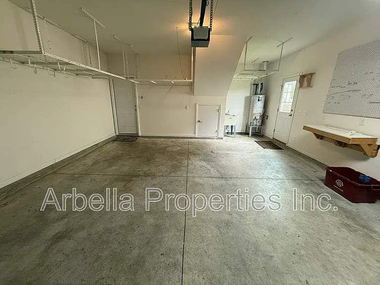 901 Hackney Rd — Photo 36