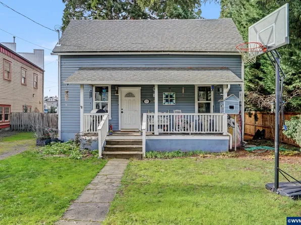 213 Mill St, Silverton, OR 97381