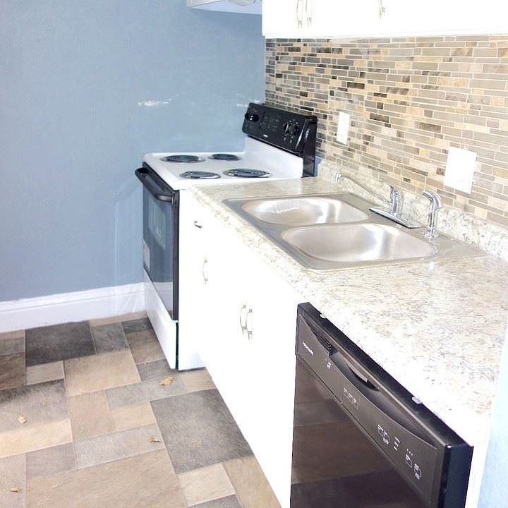 1st image of 2638 Cypress Ave