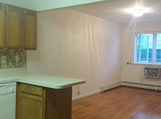 7705 60th St #1, Glendale, NY 11385