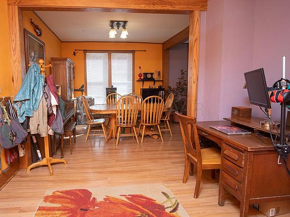 5th image of 351 9th Ave N