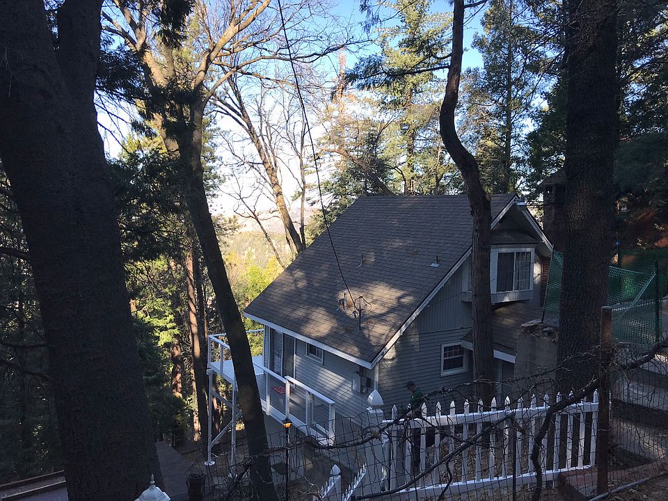 1st image of 23984 Skyland Dr