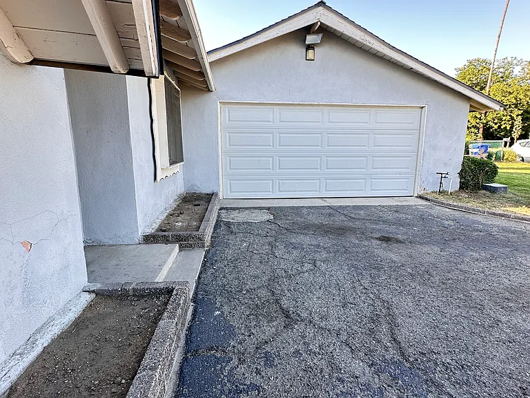 5372 Golondrina Dr — Photo 4