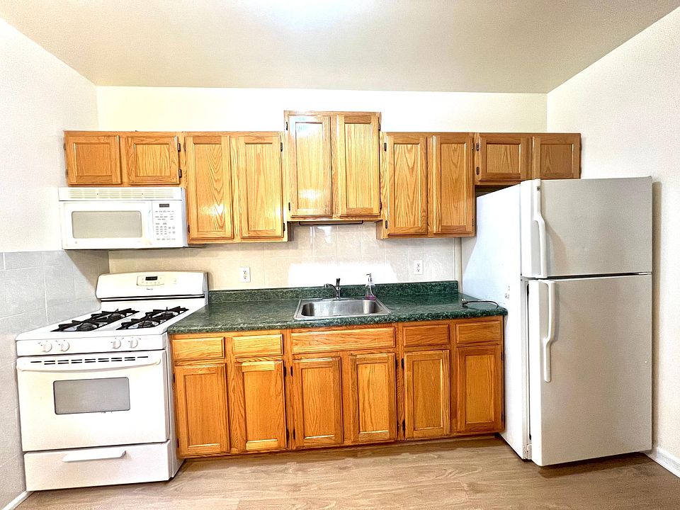 1st image of 3053 Barkley Ave Unit 2B