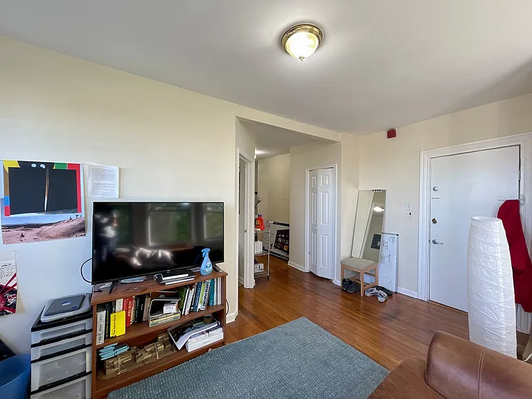 3312 Hamilton — Photo 17