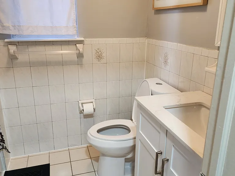 14 Governor St #3 — Photo 10