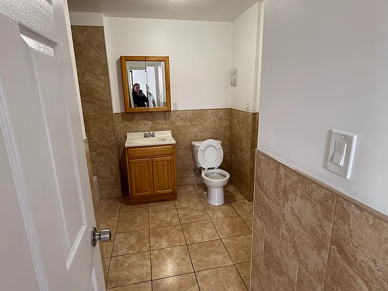 182 Ferry St #2A — Photo 9