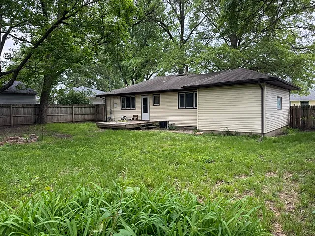 1426 Plum St — Photo 7