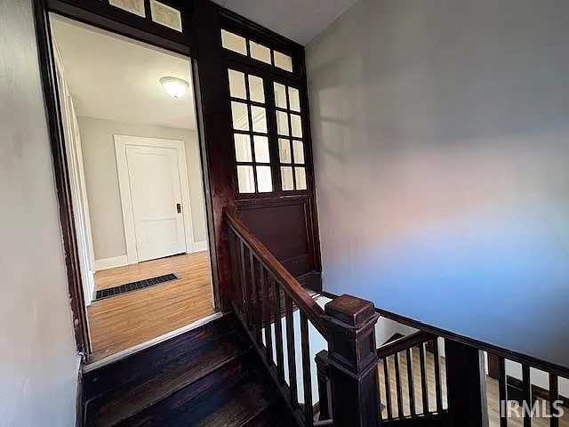 304 N Hackley St — Photo 16