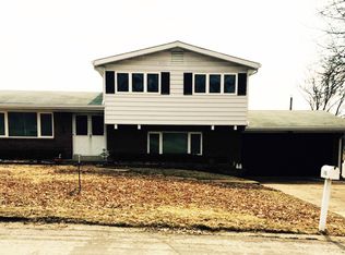 4706 Gatesbury Dr, Saint Louis, MO 63128