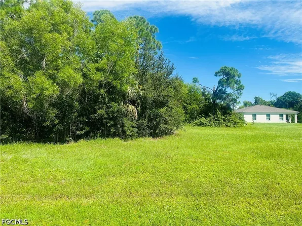 3901 NW 45th St, Cape Coral, FL 33993