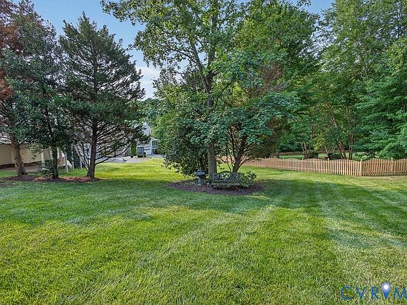 2nd image of 1524 Denby Way
