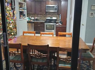 511 N Armistead St APT 303, Alexandria, VA