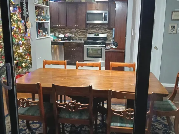 511 N Armistead St APT 303, Alexandria, VA 22312