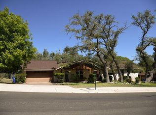 1800 Glen Rd, Kerrville, TX 78028