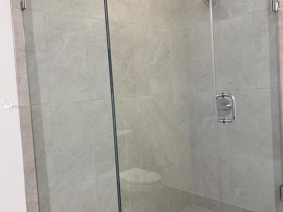 4th image of 5350 NW 84th Ave #811