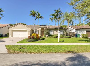 19820 Cutler Ct, Cutler Bay, FL 33189