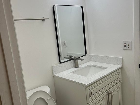 3rd image of 11339 Royal Palm Blvd
