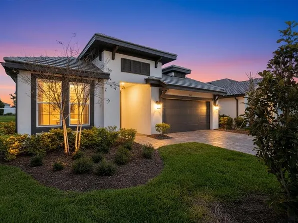 17502 Savory Mist Cir, Lakewood Ranch, FL 34211