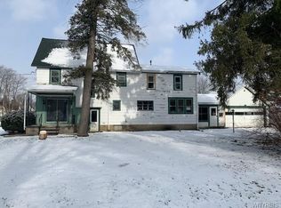 48 Maple St, Arcade, NY 14009