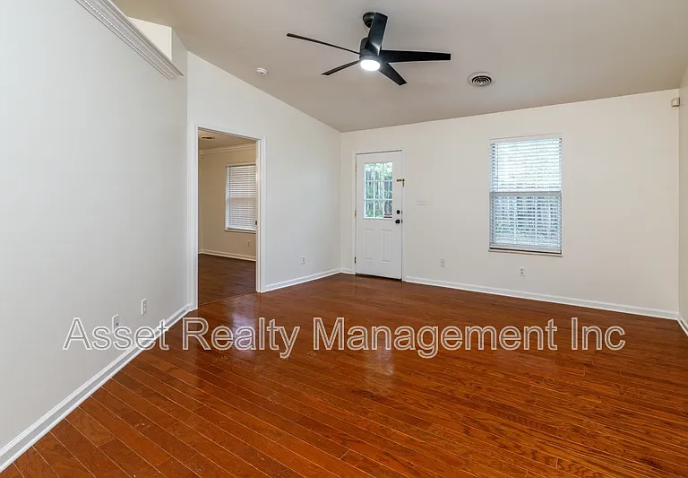 1315 Lucy Way #7 — Photo 17