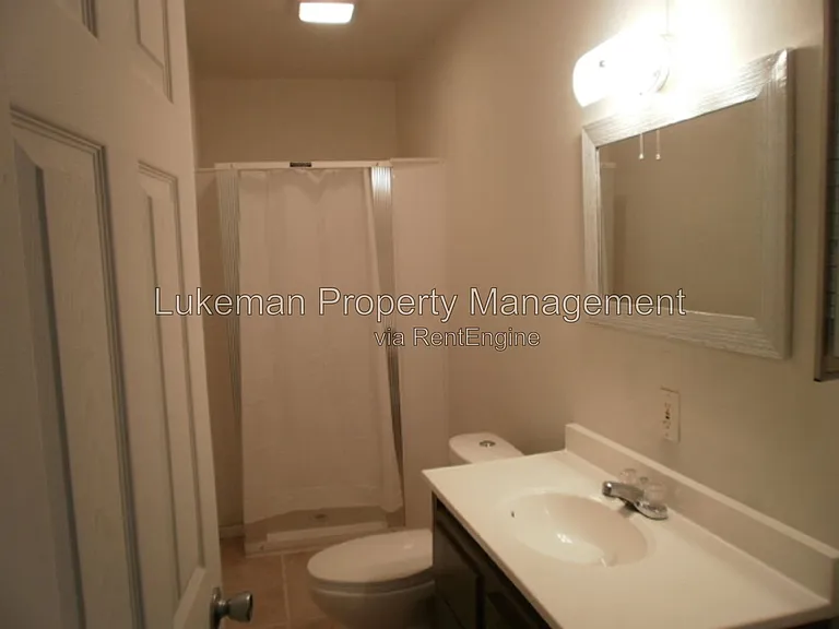 932 S Park St #930-2 — Photo 2