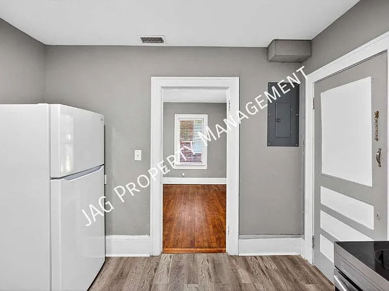 2512 Park St #3 — Photo 8