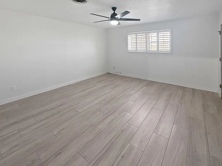 620 E Aspen St — Photo 6