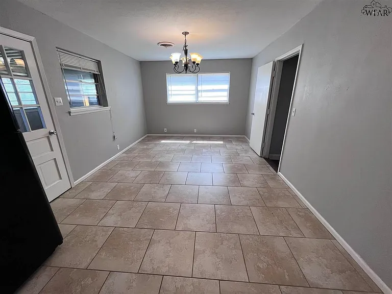 2707 Byrne Pl — Photo 7